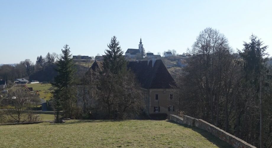 Schloss Polheim Richtung Frauenberg